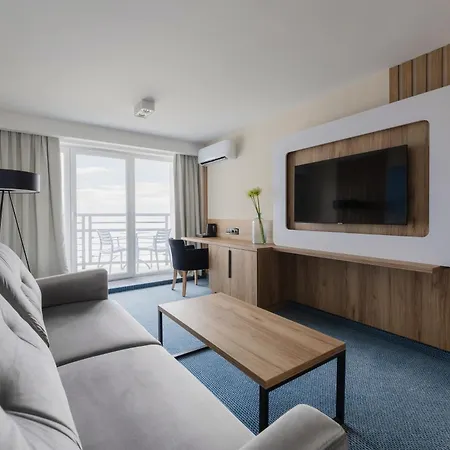 리조트 Porta Mare Active & 드지우노웨크